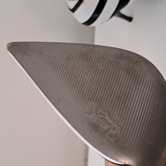 Carlos by Carlos Santana High Heels - Picture 3 of 3